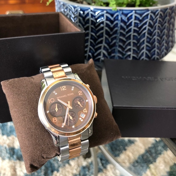 Michael Kors Watch - Picture 1 of 7